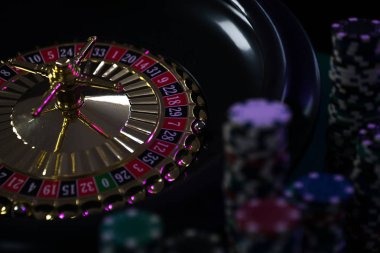 Comparison of Android app and iOS browser interface on jakarta slot88